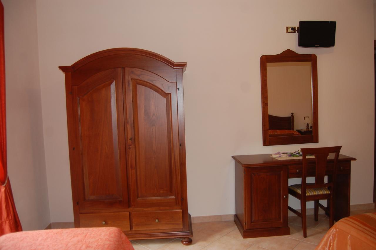 B&B La Tana Dell'Orso Villalago エクステリア 写真